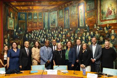 Cllr Casey and members of the International Mayors Council on Homelessness as they signed the joint declaration